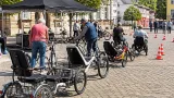 Roadshow „Stabil mobil“ bringt Spezialräder zur Probefahrt und baut Vorbehalte ab