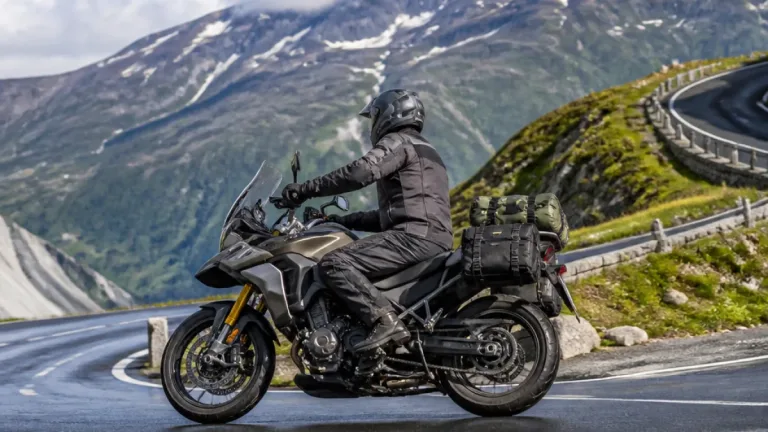 QJMotor SRT 450 RX: A2‑Reiseenduro mit viel Ausstattung zum Kampfpreis